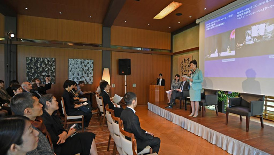 Photo&nbsp;of&nbsp;Governor1